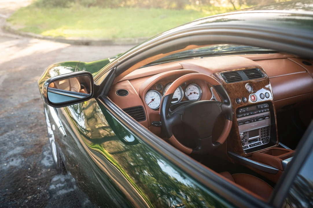 2003 Aston Martin Vanquish 1st Gen - Image 21 of 31