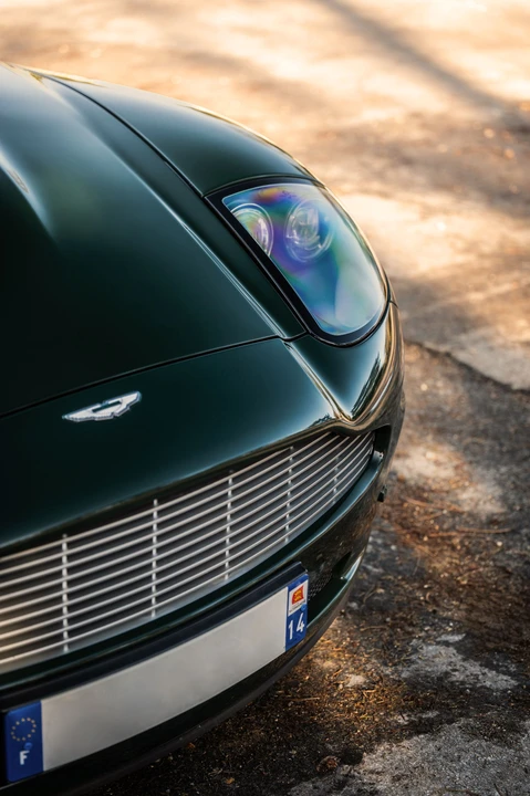 2003 Aston Martin Vanquish 1st Gen - Image 12 of 31