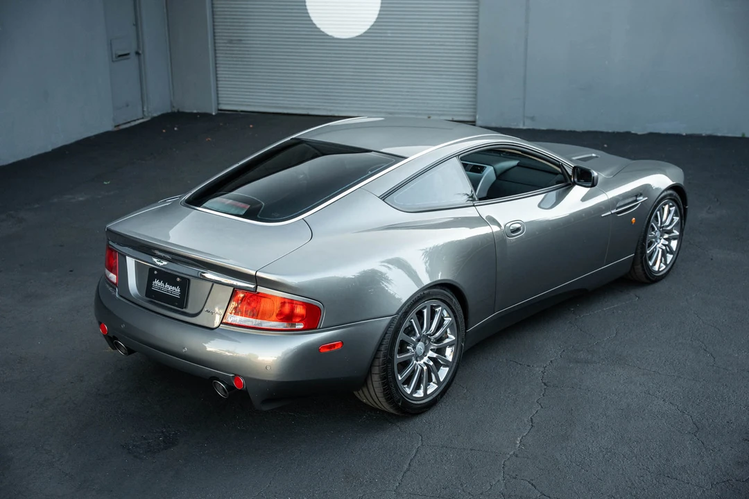 2003 Aston Martin Vanquish 1st Gen - Image 24 of 31