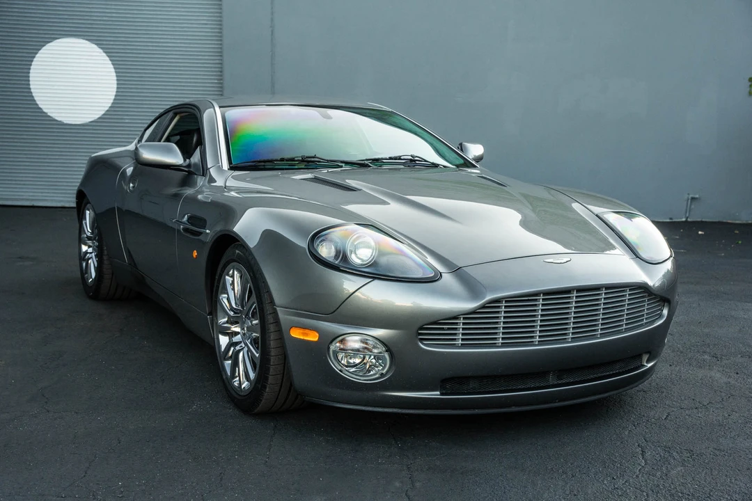 2003 Aston Martin Vanquish 1st Gen - Image 11 of 31