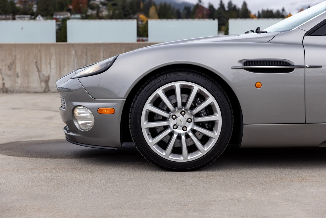 2003 Aston Martin Vanquish 1st Gen - Image 4 of 31