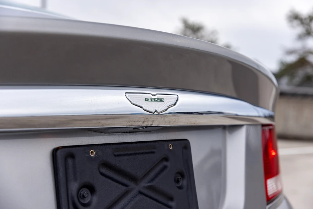 2003 Aston Martin Vanquish 1st Gen - Image 29 of 31