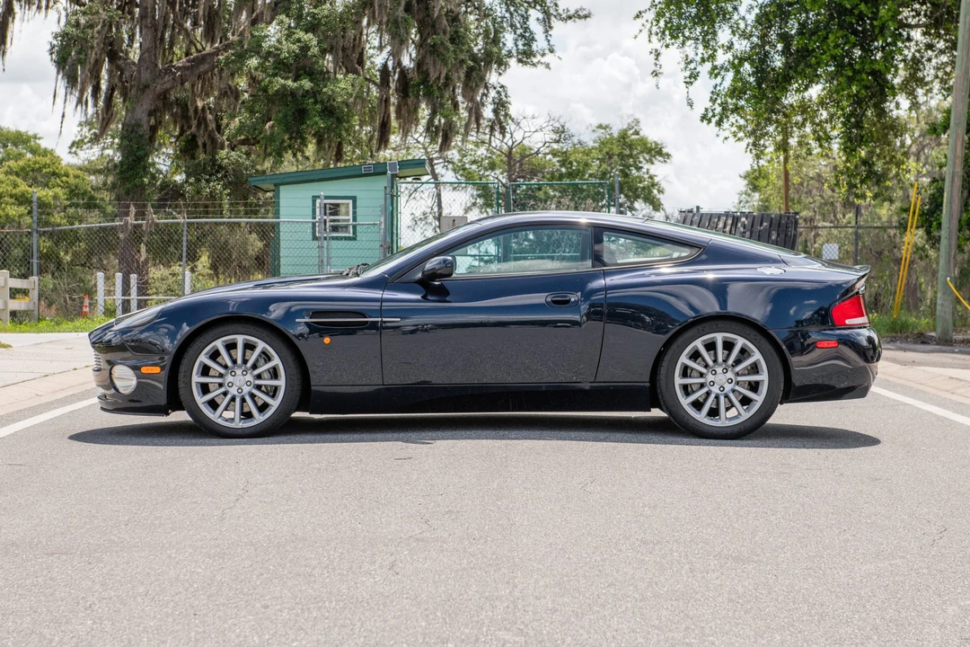 2003 Aston Martin Vanquish 1st Gen - Image 8 of 31