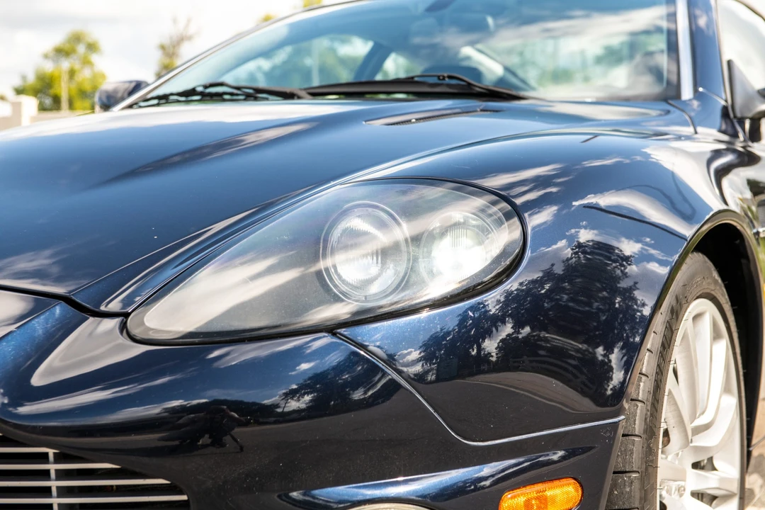 2003 Aston Martin Vanquish 1st Gen - Image 14 of 31
