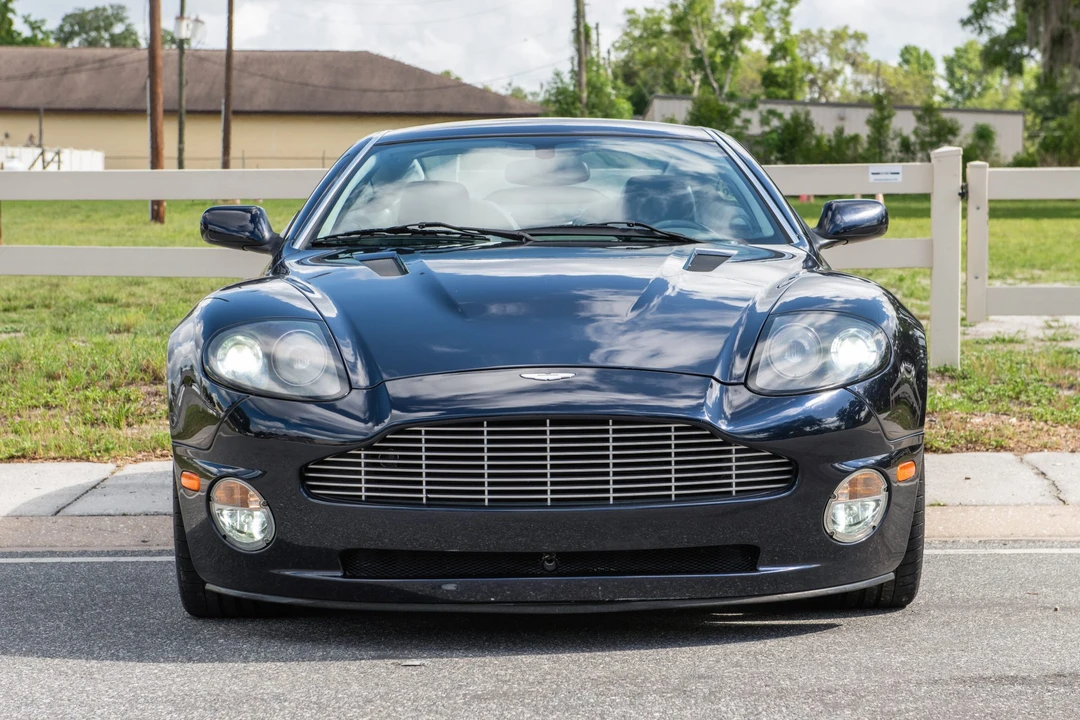 2003 Aston Martin Vanquish 1st Gen - Image 10 of 31
