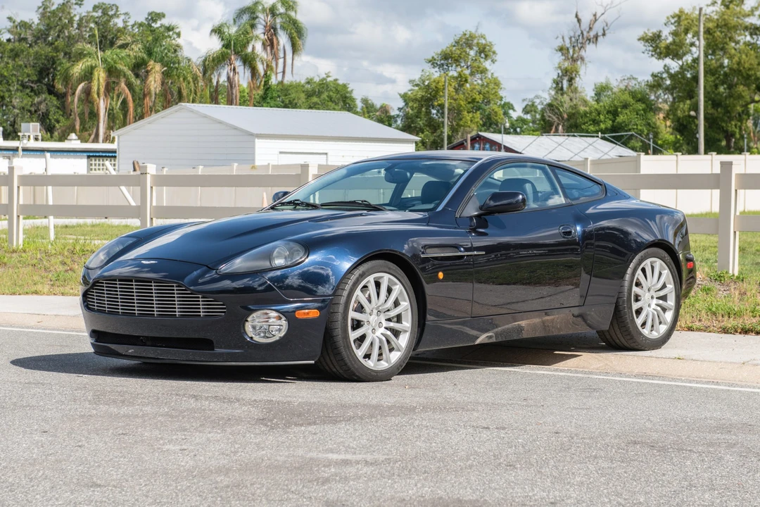 2003 Aston Martin Vanquish 1st Gen - Image 9 of 31