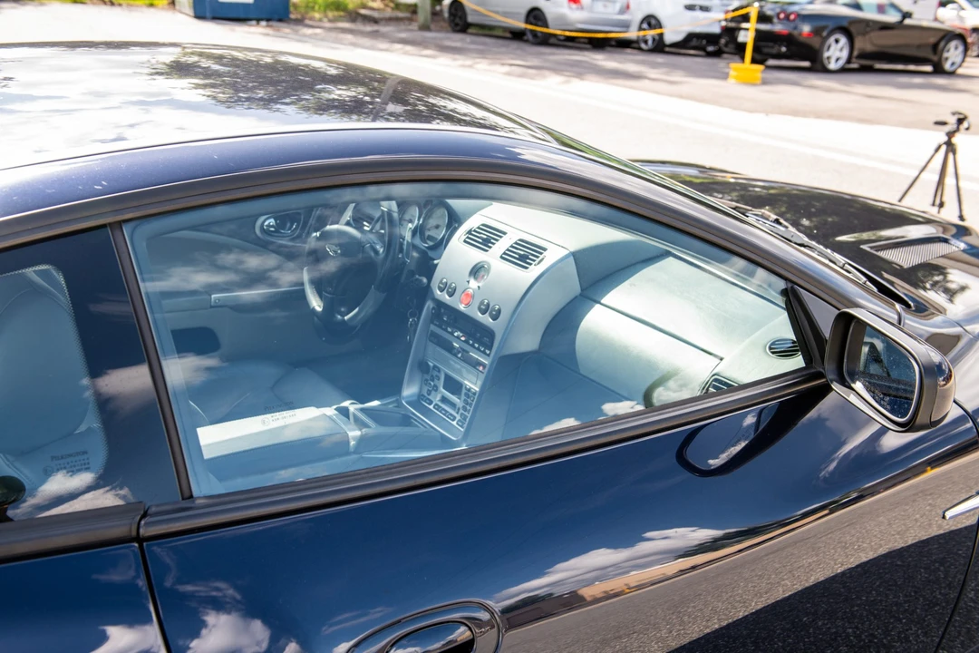 2003 Aston Martin Vanquish 1st Gen - Image 24 of 31