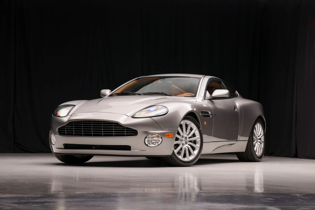2003 Aston Martin Vanquish 1st Gen - Image 3 of 31