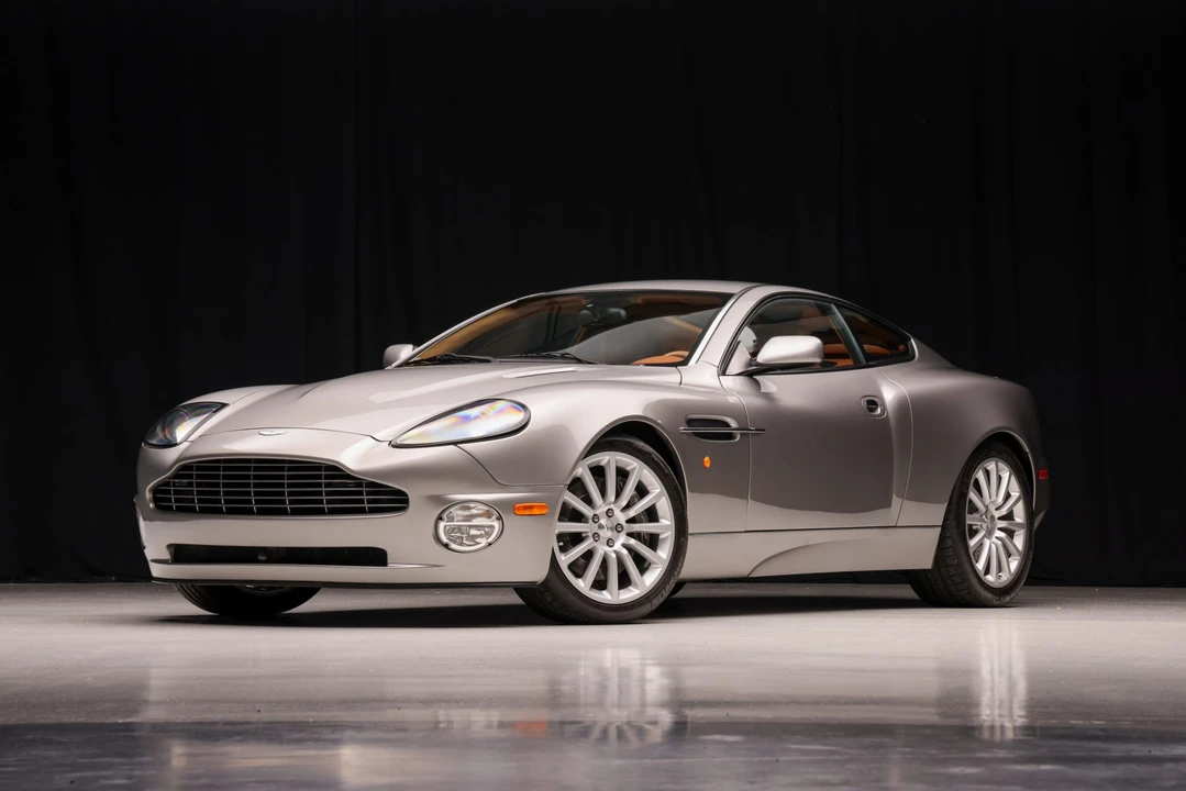 2003 Aston Martin Vanquish 1st Gen - Image 5 of 31