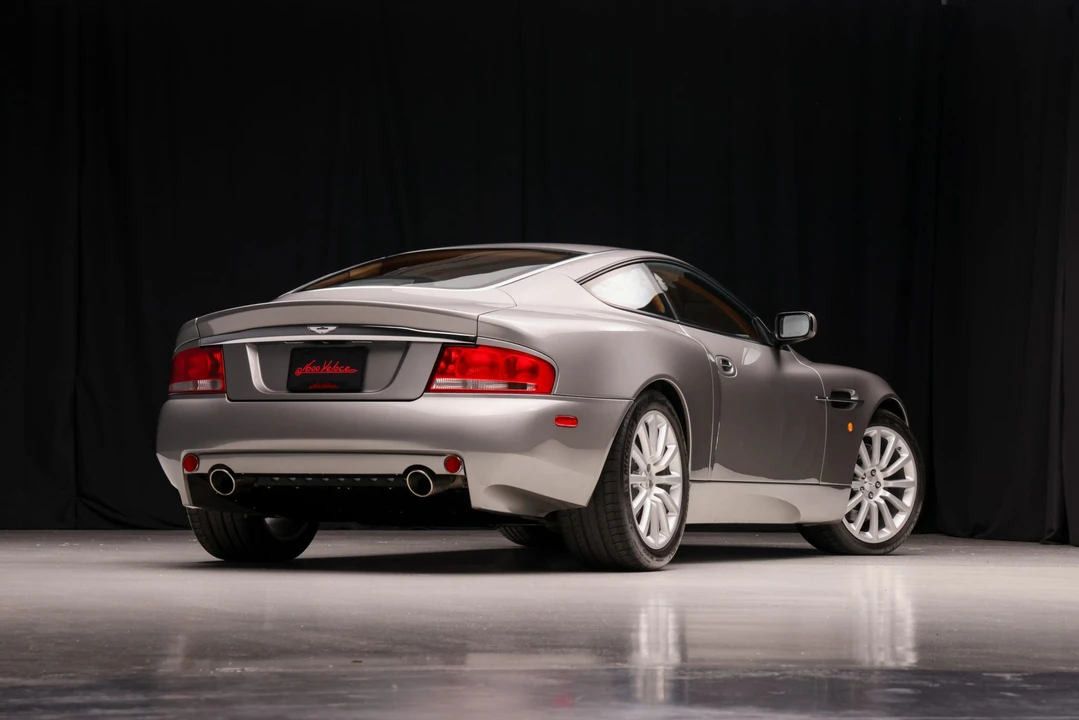 2003 Aston Martin Vanquish 1st Gen - Image 15 of 31