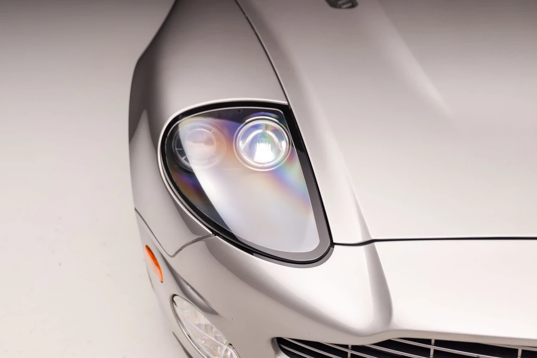 2003 Aston Martin Vanquish 1st Gen - Image 29 of 31