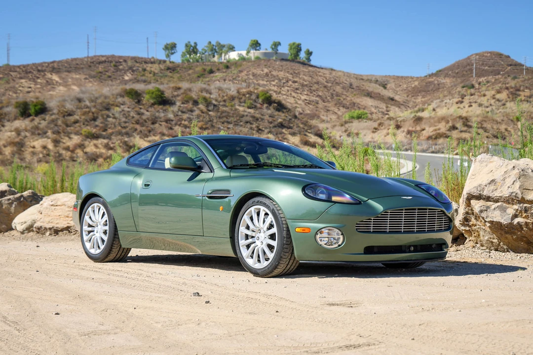 2003 Aston Martin Vanquish 1st Gen - Image 8 of 31