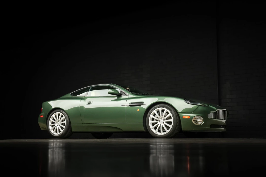 2003 Aston Martin Vanquish 1st Gen - Image 30 of 31
