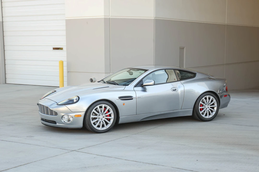 2003 Aston Martin Vanquish 1st Gen - Image 4 of 31