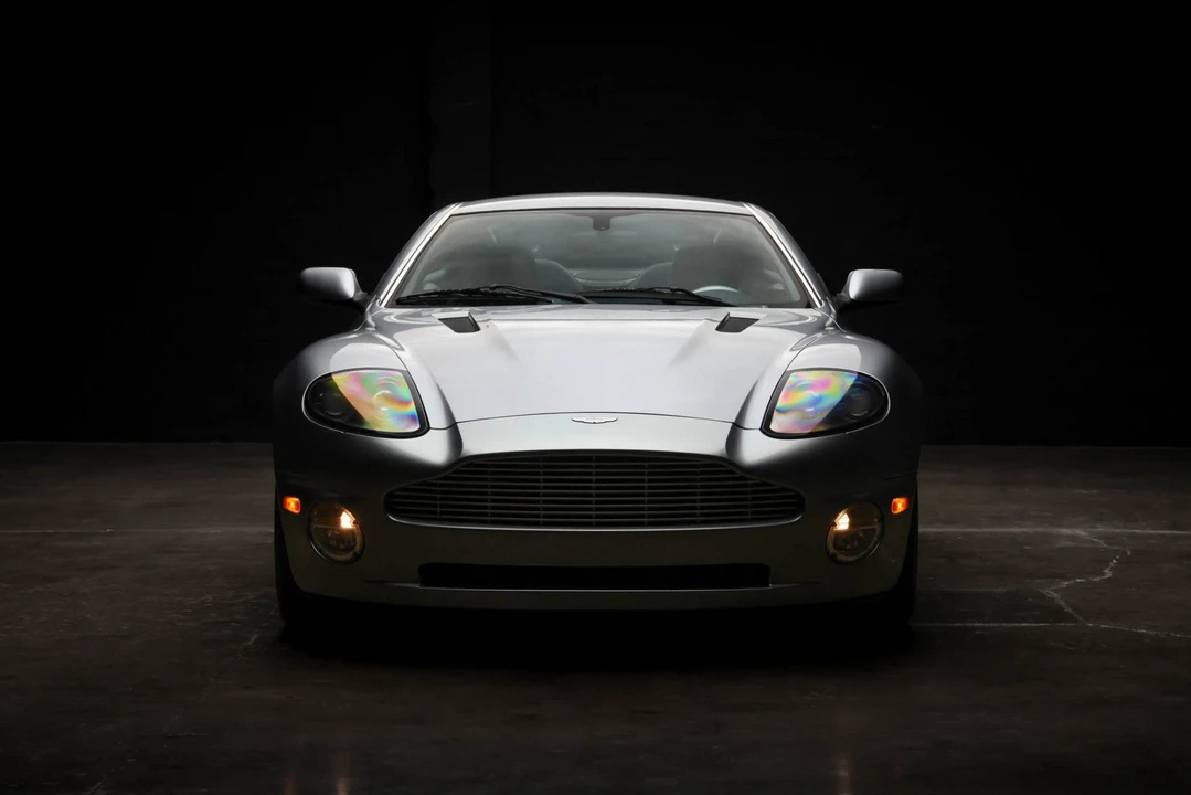 2003 Aston Martin Vanquish 1st Gen - Image 19 of 31