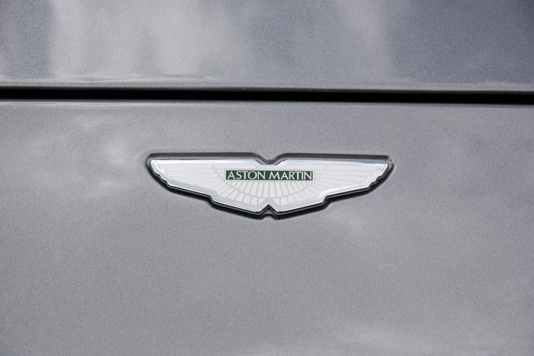 2003 Aston Martin Vanquish 1st Gen - Image 26 of 31