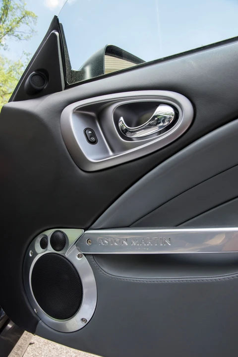 2003 Aston Martin Vanquish 1st Gen - Image 17 of 31