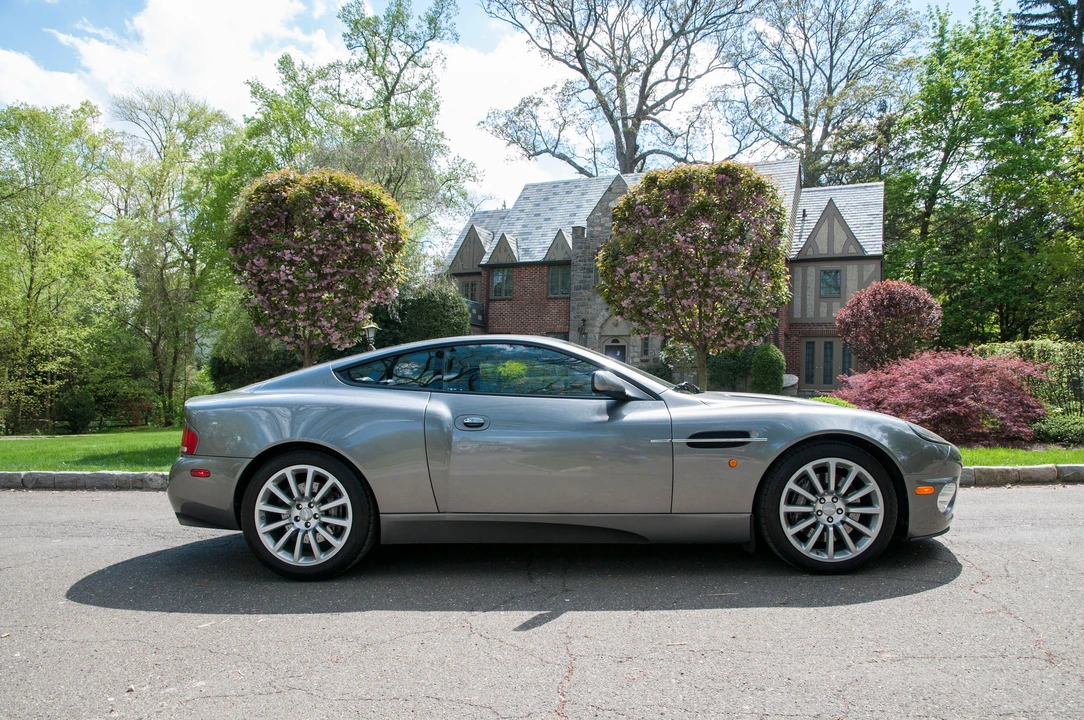 2003 Aston Martin Vanquish 1st Gen - Image 2 of 31
