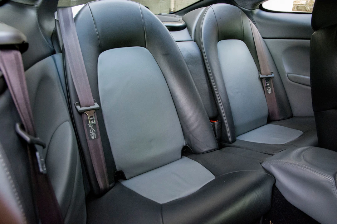 2003 Aston Martin Vanquish 1st Gen - Image 18 of 31