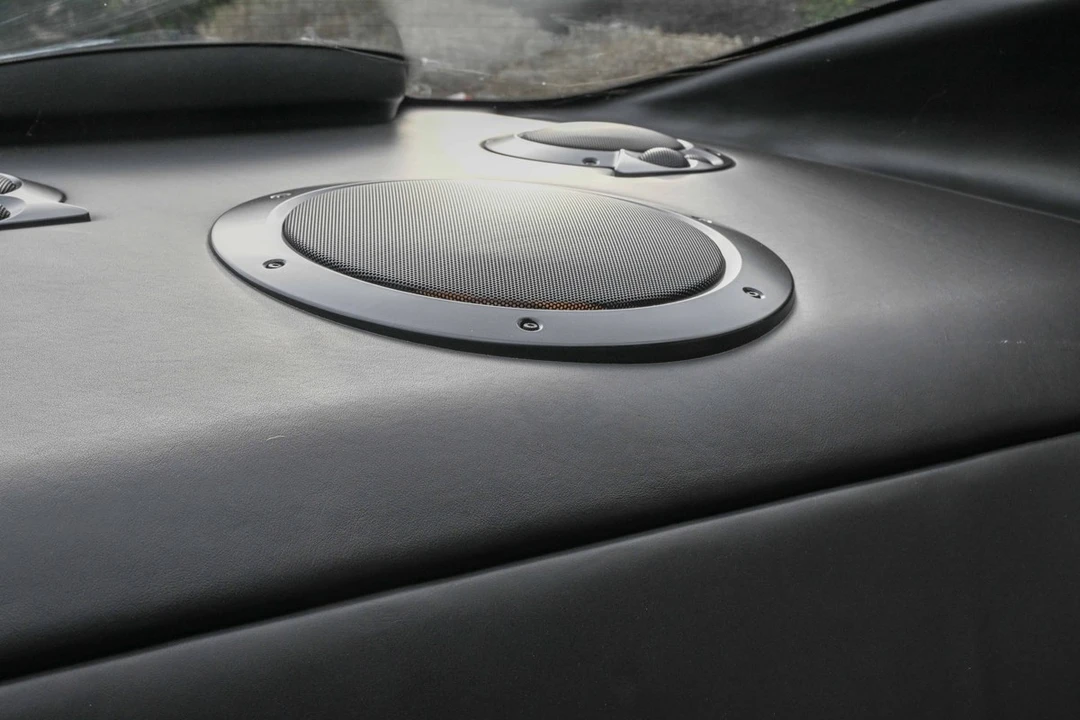 2003 Aston Martin Vanquish 1st Gen - Image 30 of 30
