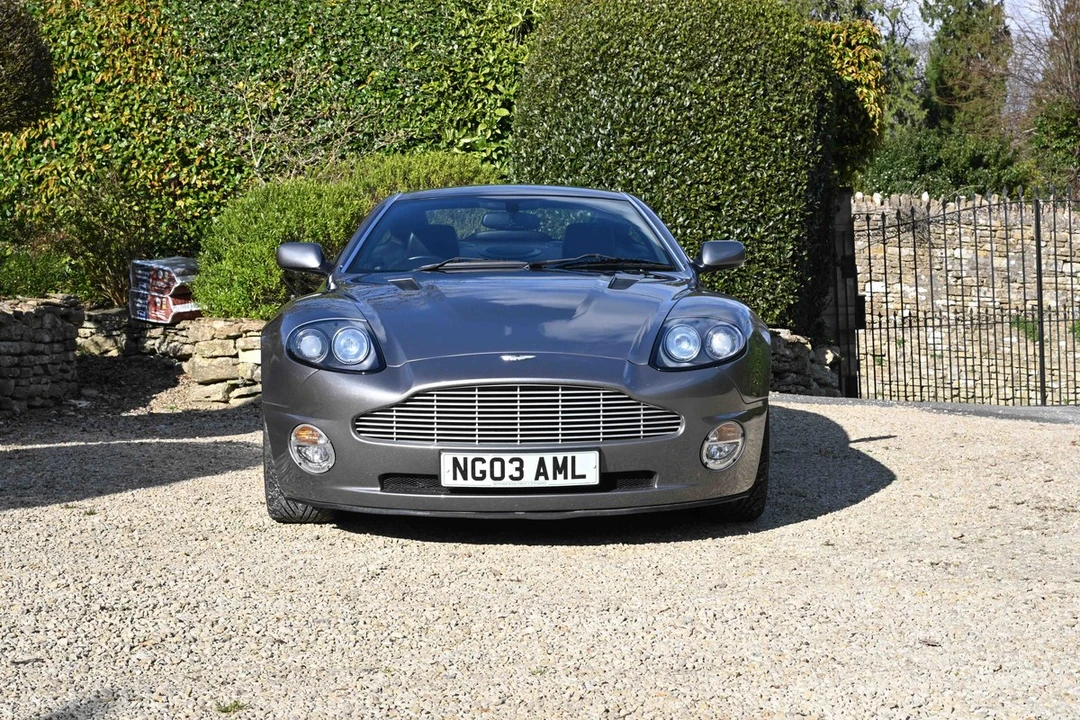 2003 Aston Martin Vanquish 1st Gen - Image 12 of 30