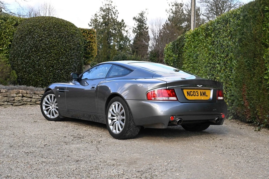 2003 Aston Martin Vanquish 1st Gen - Image 7 of 30