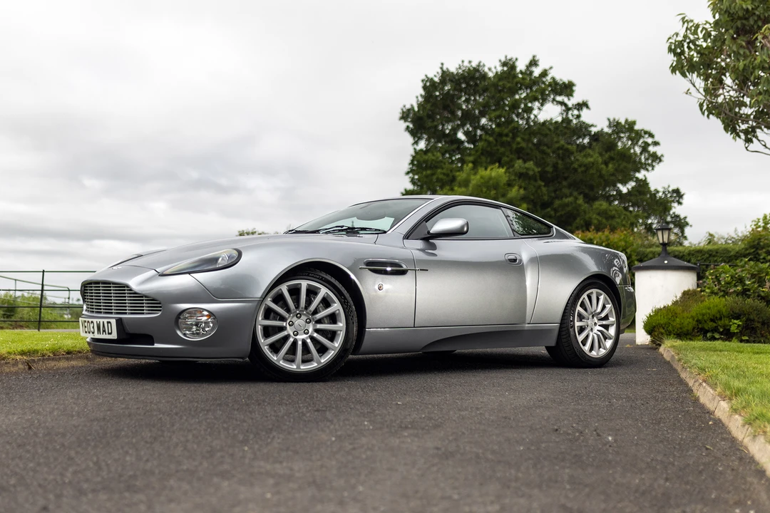 2004 Aston Martin Vanquish 1st Gen - Image 20 of 31