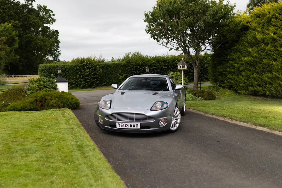 2004 Aston Martin Vanquish 1st Gen - Image 21 of 31