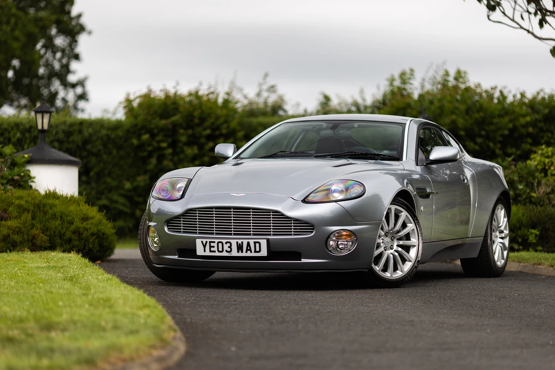 2004 Aston Martin Vanquish 1st Gen - Image 23 of 31