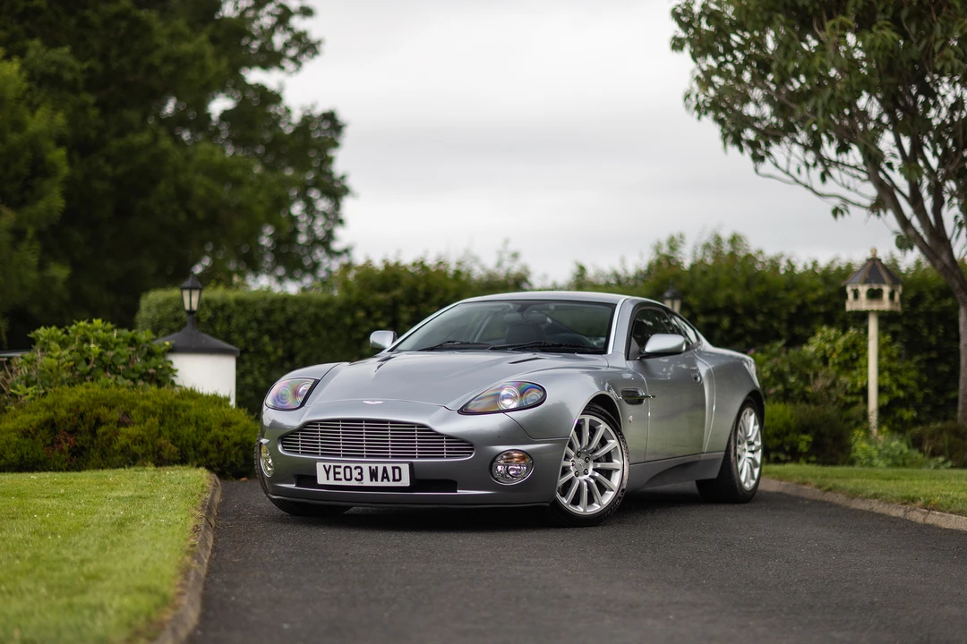 2004 Aston Martin Vanquish 1st Gen - Image 10 of 31