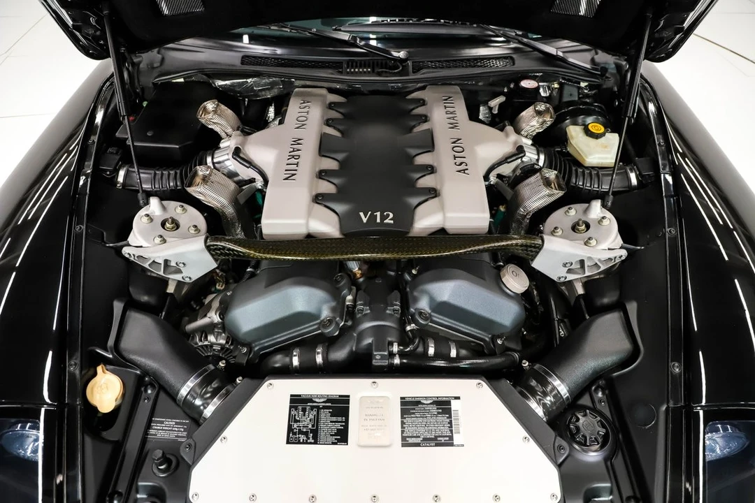 2003 Aston Martin Vanquish 1st Gen - Image 4 of 12