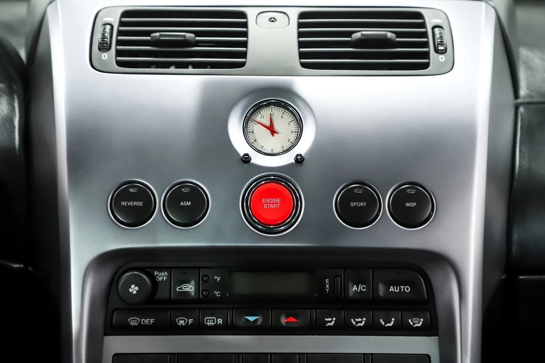 2003 Aston Martin Vanquish 1st Gen - Image 29 of 31