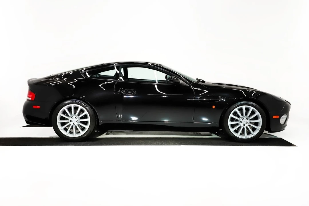 2003 Aston Martin Vanquish 1st Gen - Image 13 of 31