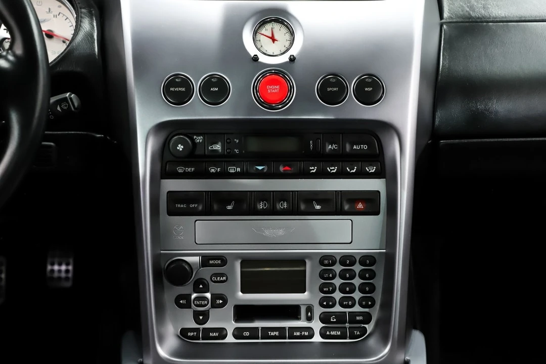 2003 Aston Martin Vanquish 1st Gen - Image 28 of 31