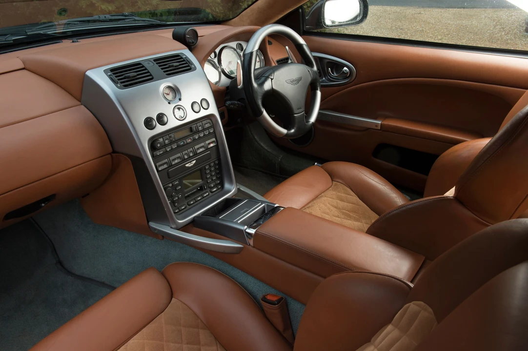 2003 Aston Martin Vanquish 1st Gen - Image 11 of 22