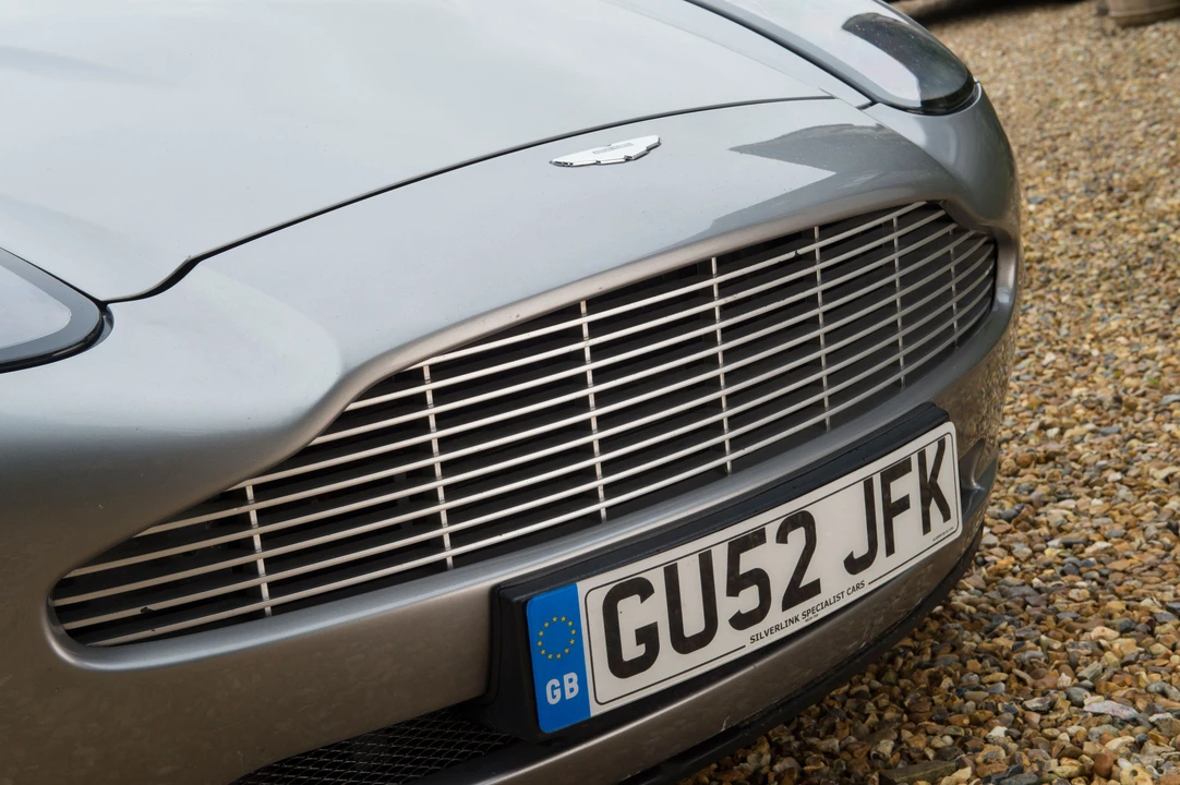 2003 Aston Martin Vanquish 1st Gen - Image 17 of 22