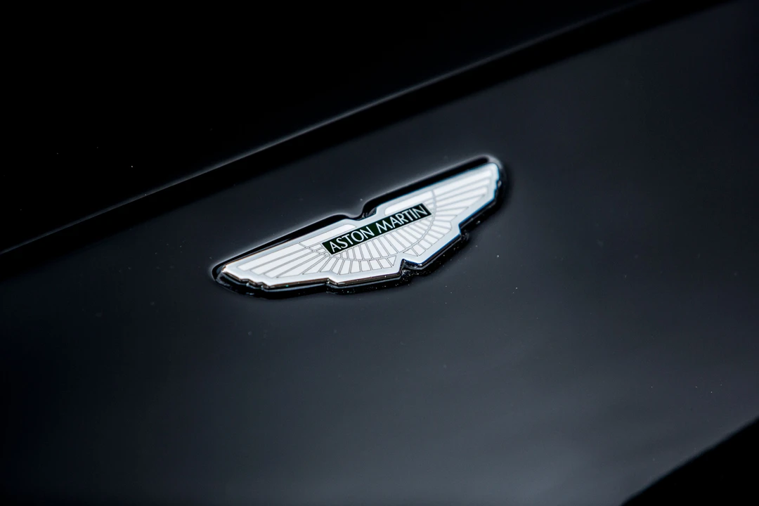 2003 Aston Martin Vanquish 1st Gen - Image 23 of 25