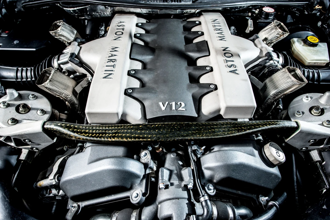 2003 Aston Martin Vanquish 1st Gen - Image 15 of 25