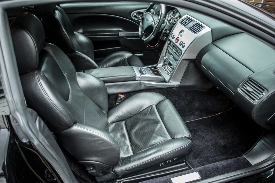 2003 Aston Martin Vanquish 1st Gen - Image 11 of 25