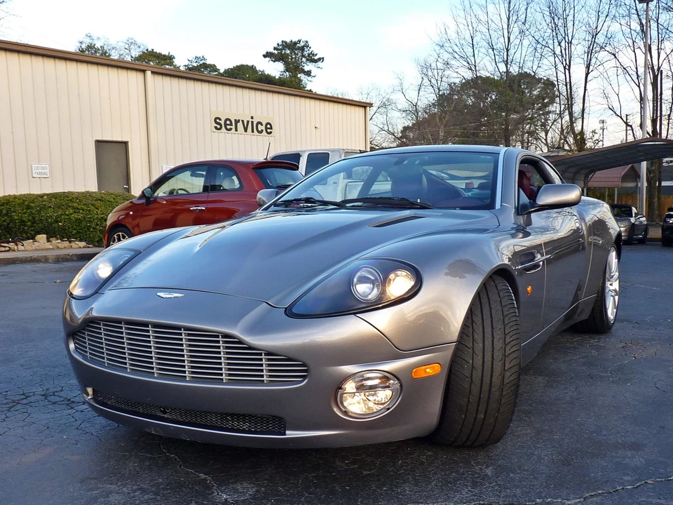 2003 Aston Martin Vanquish 1st Gen - Image 15 of 31