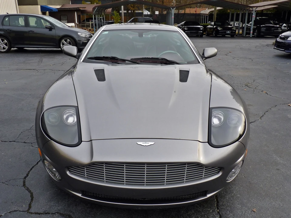 2003 Aston Martin Vanquish 1st Gen - Image 10 of 31