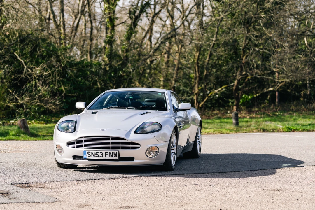 2003 Aston Martin Vanquish 1st Gen - Image 3 of 6