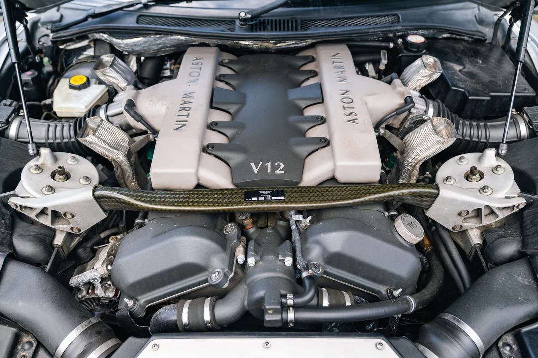 2003 Aston Martin Vanquish 1st Gen - Image 5 of 6