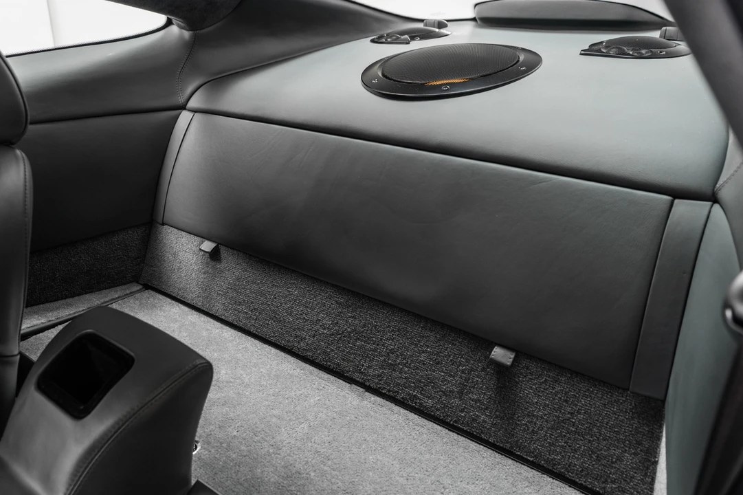 2003 Aston Martin Vanquish 1st Gen - Image 16 of 21