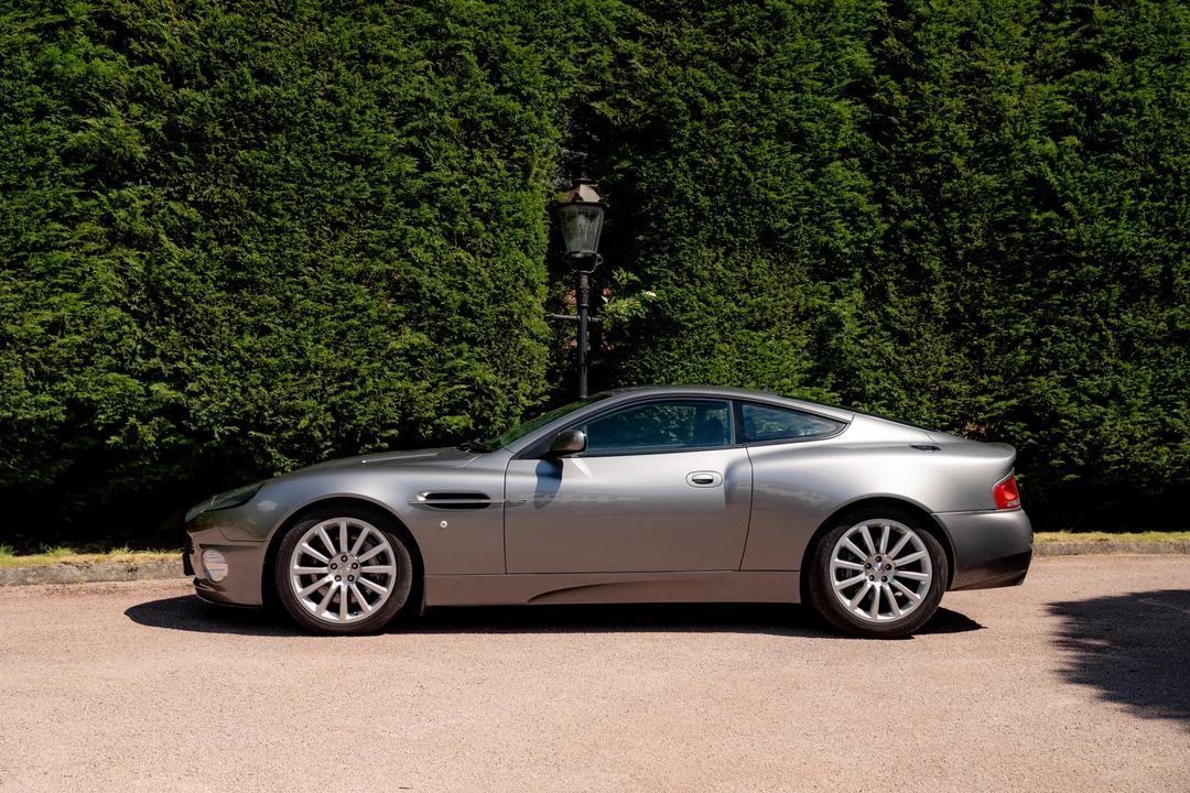 2003 Aston Martin Vanquish 1st Gen - Image 4 of 31