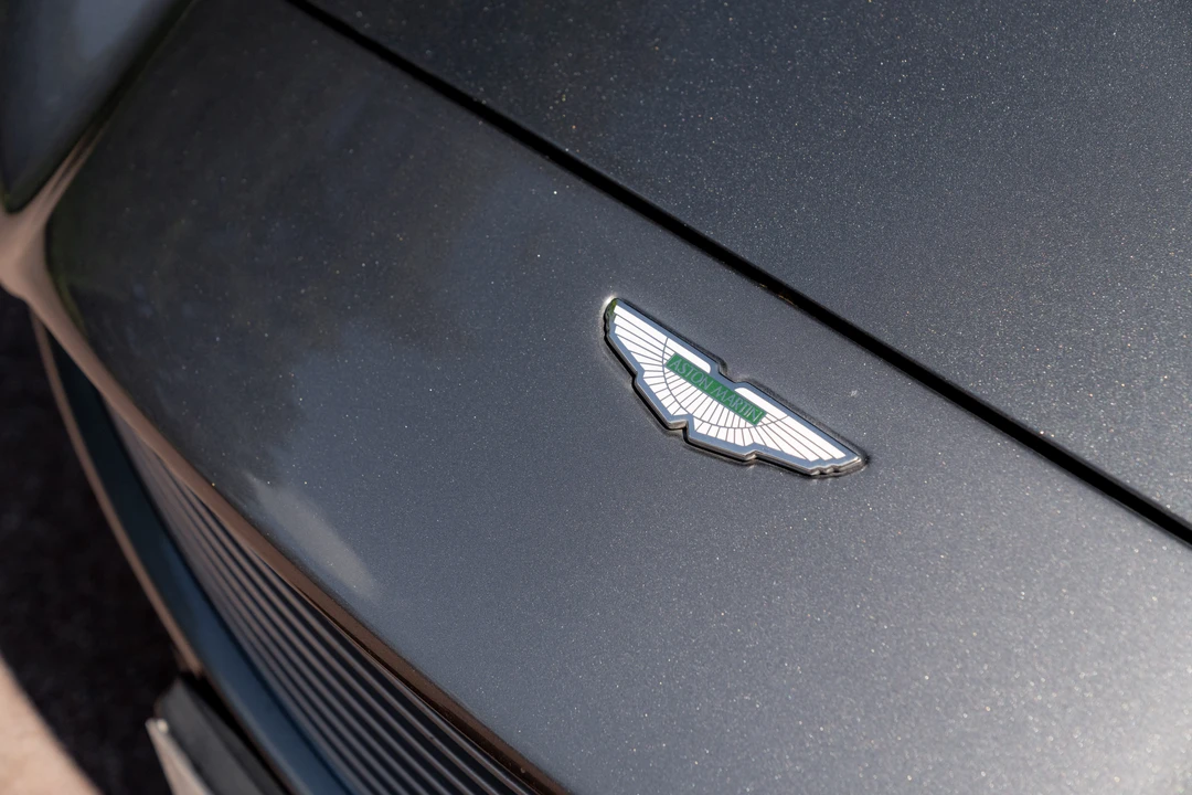2003 Aston Martin Vanquish 1st Gen - Image 14 of 31