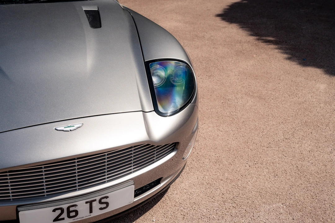 2003 Aston Martin Vanquish 1st Gen - Image 18 of 31