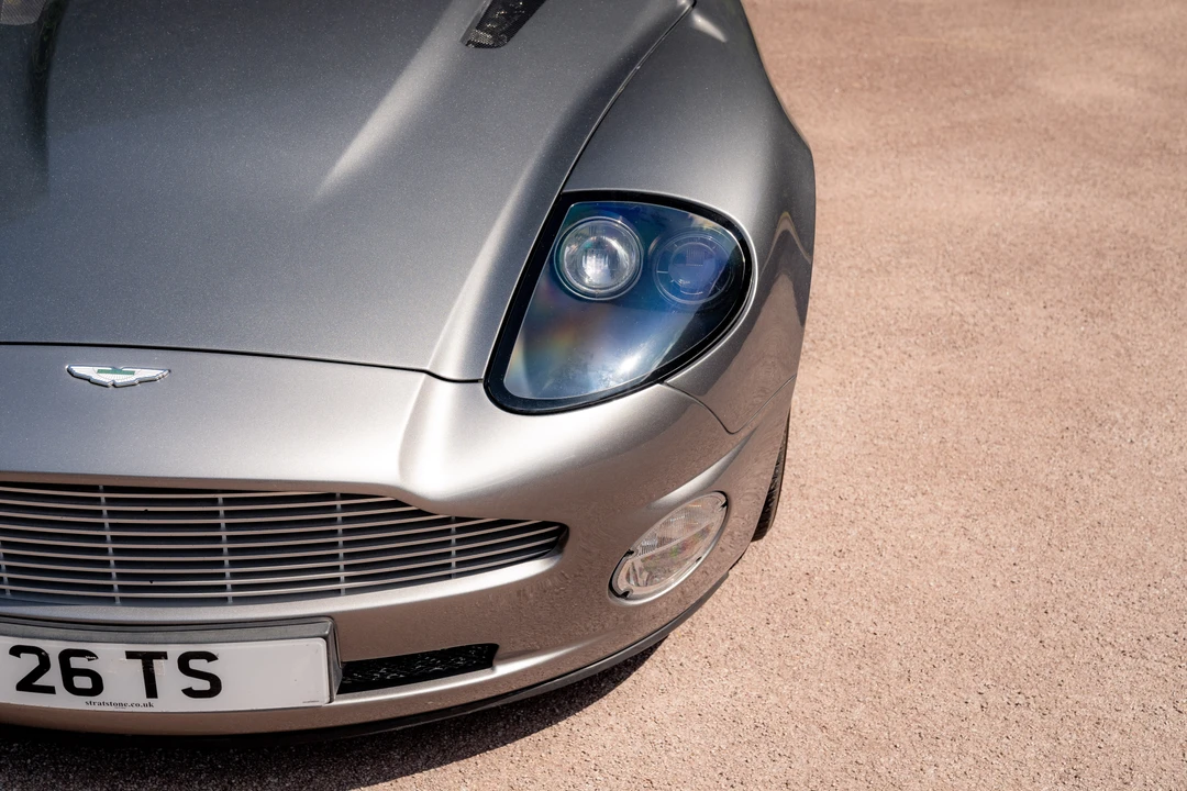 2003 Aston Martin Vanquish 1st Gen - Image 21 of 31