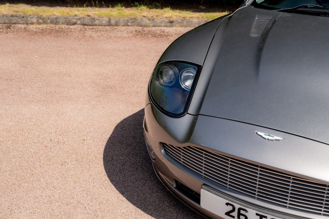 2003 Aston Martin Vanquish 1st Gen - Image 22 of 31