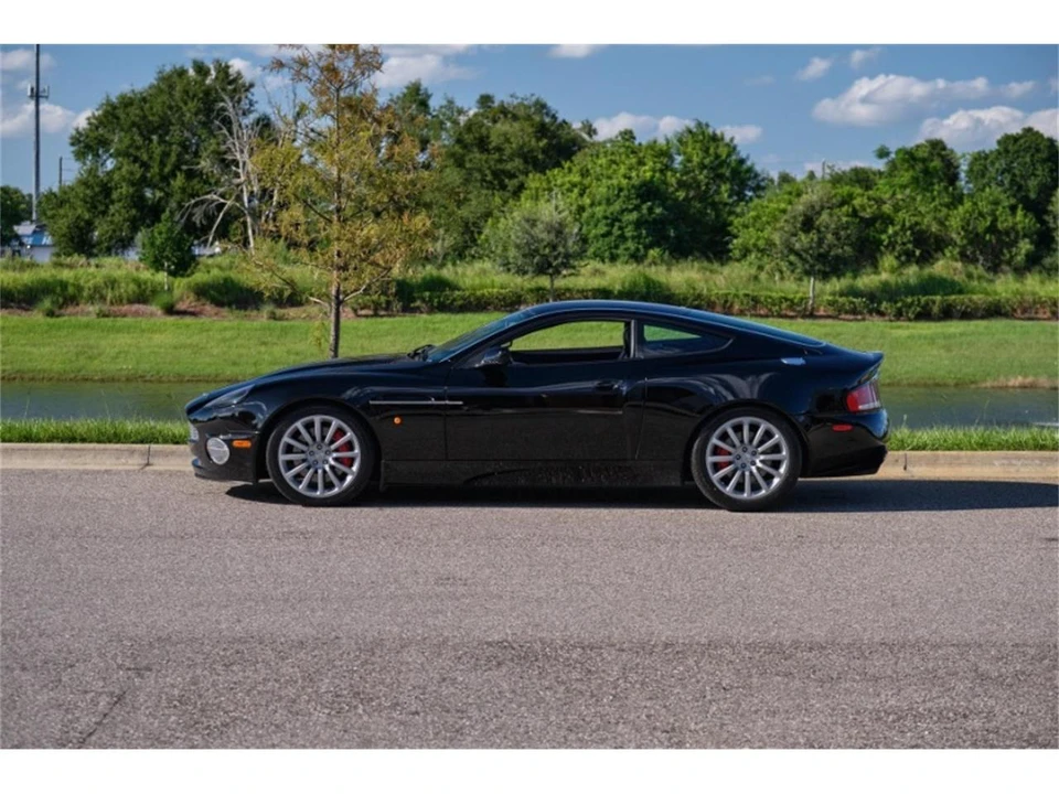 2003 Aston Martin Vanquish 1st Gen - Image 4 of 10